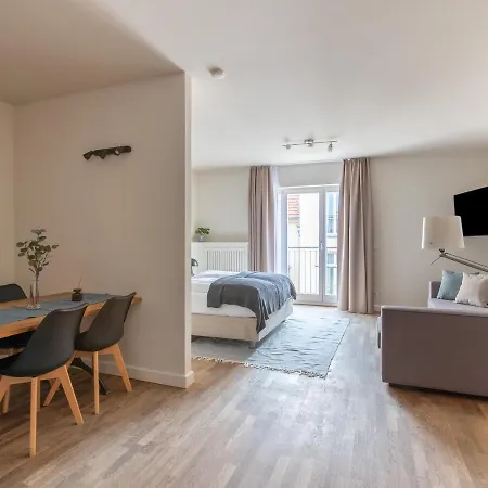 アパートホテル Schoenhouse Street 4*