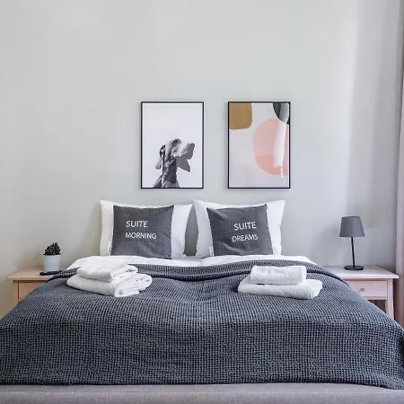 Schoenhouse Street 4*