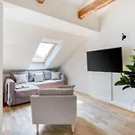 Schoenhouse Street Aparthotel 4*