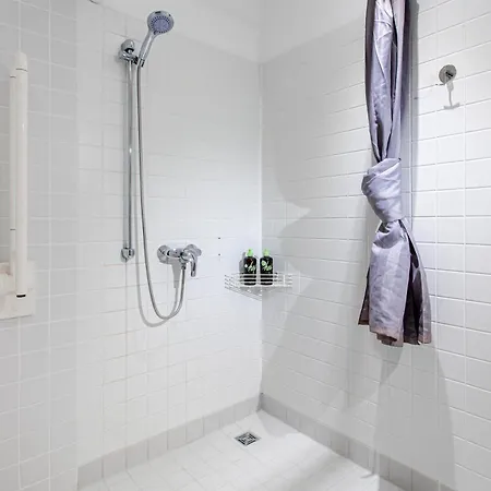Hotel apartamentowy Schoenhouse Street 4*